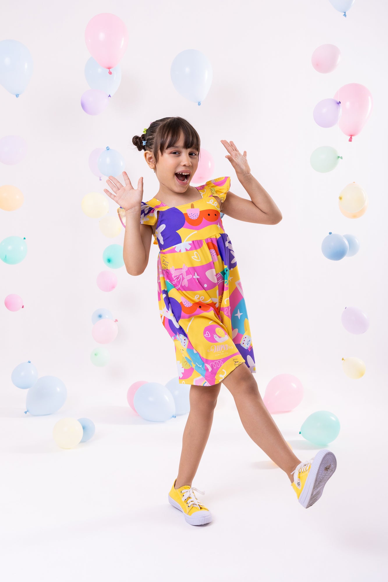 Macaquinho Laura - Cante & Dance